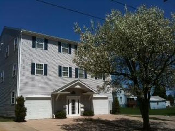 714 W 2nd St APT 3