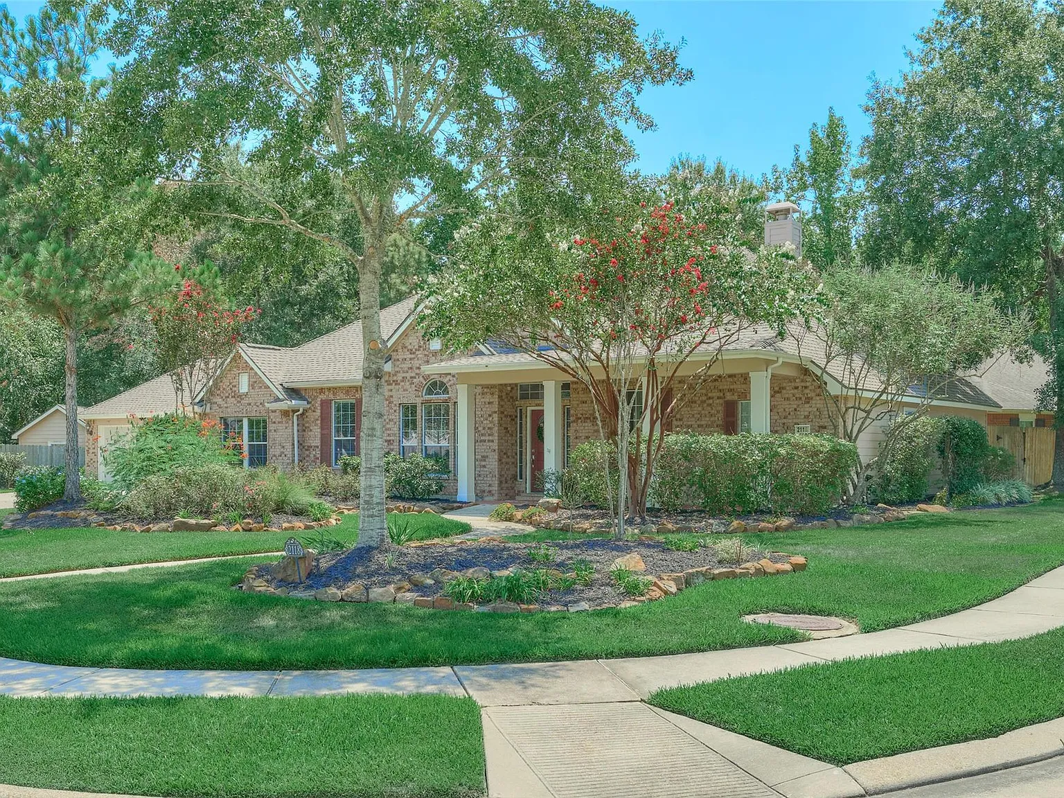 3 bed, 2.5 bath, 3182 sqft, $3,500 — Photo 2