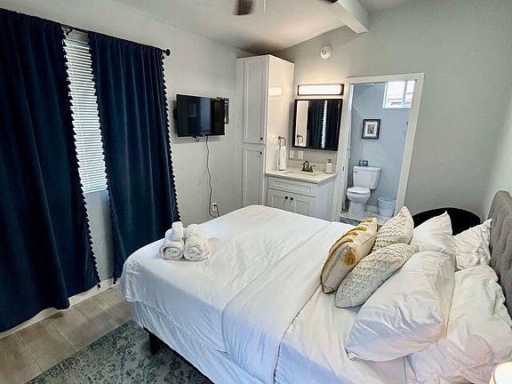 2nd image of 1413 Santa Monica St #Id1043712p