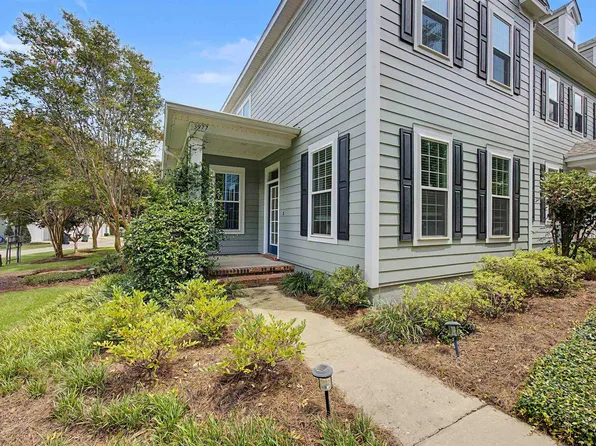 3977 Four Oaks Blvd, Tallahassee, FL 32311
