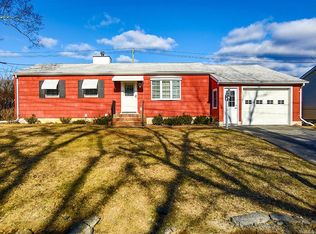 9 Vincent Dr, Middletown, NY 10940