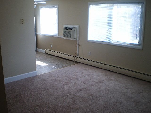 2nd image of 34 Cornelia Dr