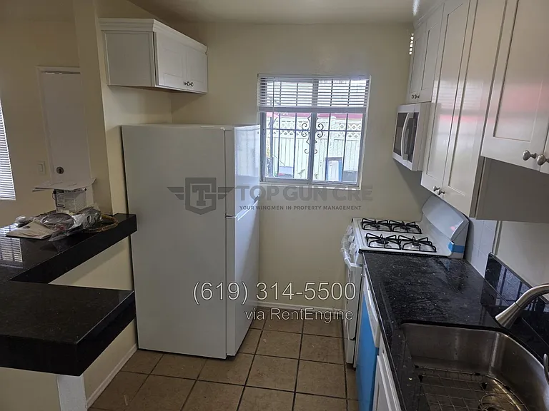 2875 Broadway #3 — Photo 7