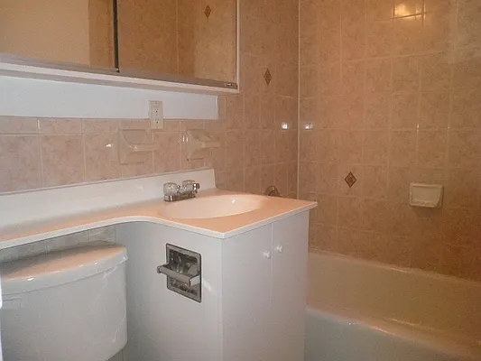 Rented by Guidance Realty Corp. | media 9