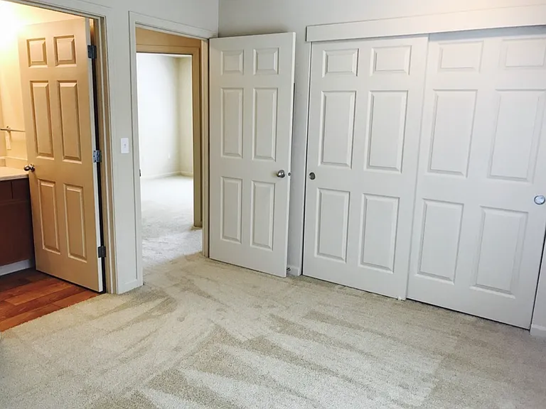 Hawks Ridge Apartments — Photo 5