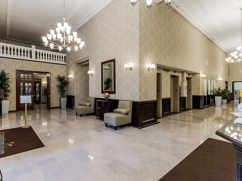 1st image of 1324 Locust St APT 912