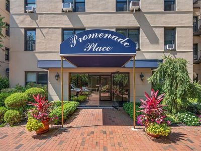 11 Wooleys #1G, Great Neck, NY, 11023