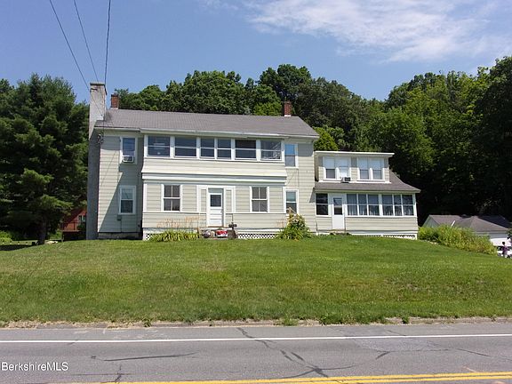 3rd image of 1051-1053 Massachusetts Ave
