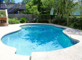 181 Magnolia St, Atlantic Beach, FL 32233