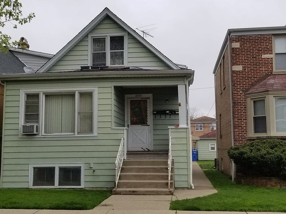 1st image of 2739 N McVicker Ave