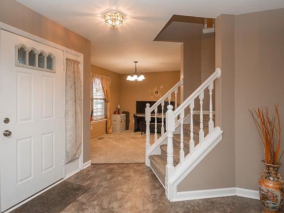 3rd image of 5859 Trophy Oaks Ct
