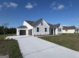 208 Park View Ln, Kingsland, GA 31548