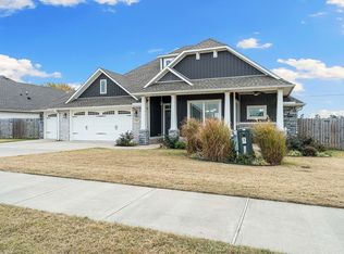 722 Macdonald Dr, Pea Ridge, AR 72751