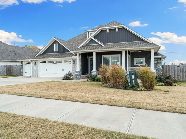 722 Macdonald Dr, Pea Ridge, AR 72751