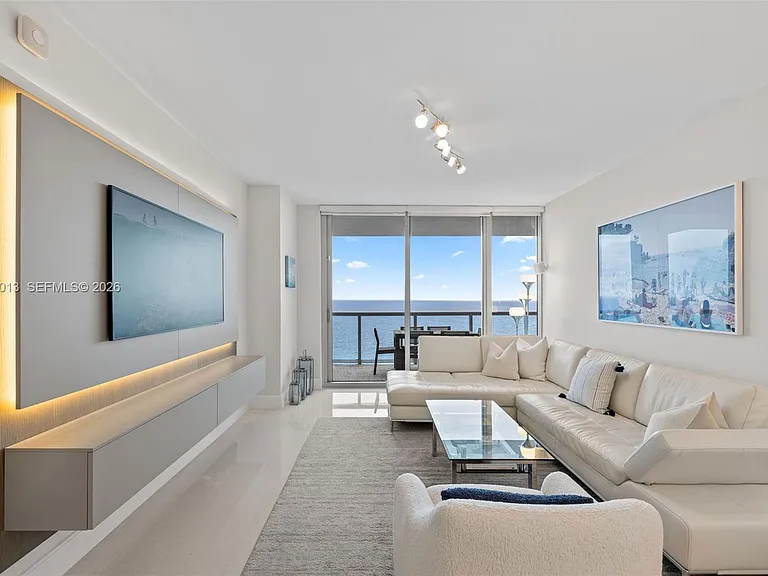 6799 Collins Ave #1404 — Photo 1