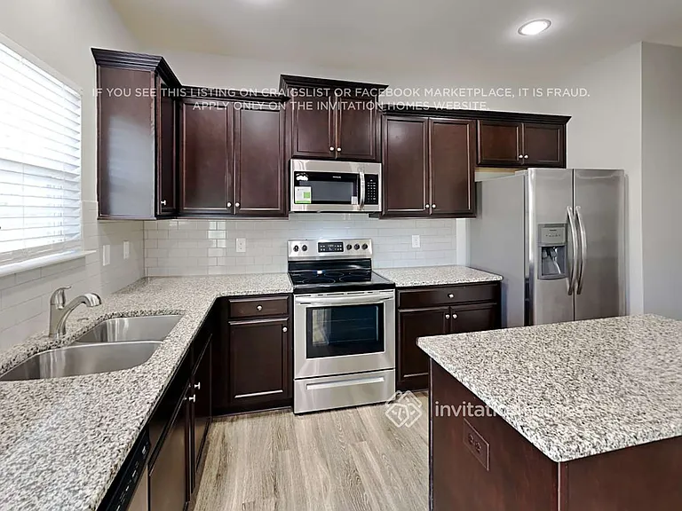 6724 Osprey Landing Dr — Photo 9