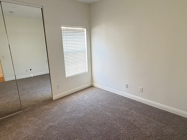 1028 S Rossano Way — Photo 16
