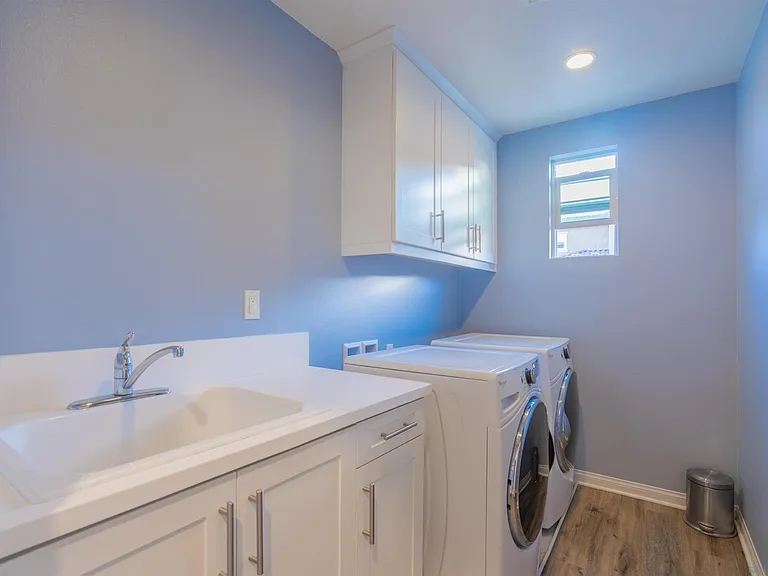 16029 Veridian Cir — Photo 12