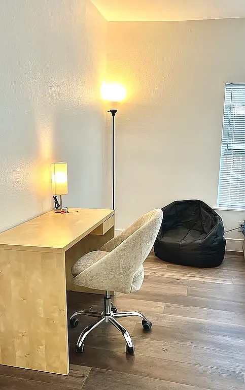 3 bed, 1596 sqft, $870 — Photo 2