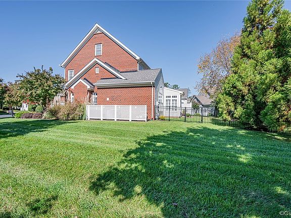 4th image of 3436 Manor Grove Circle Gln