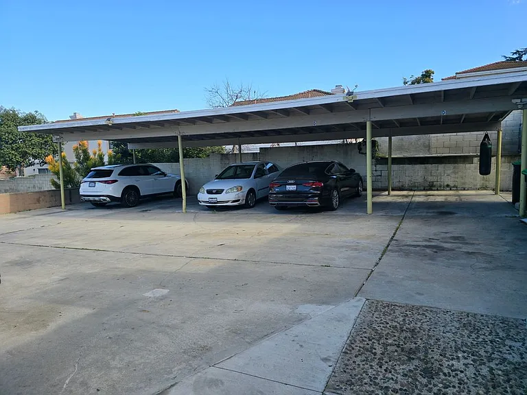 500 Everett Ave #D — Photo 7