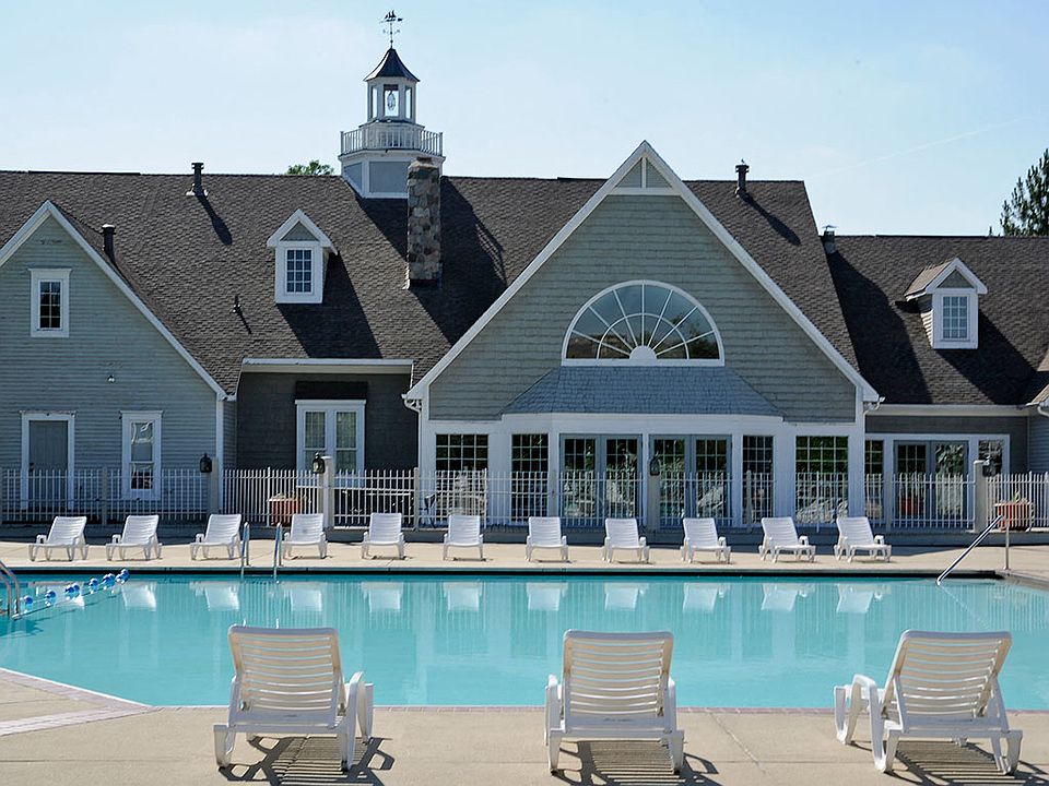 Swimming Pool and Sundeck