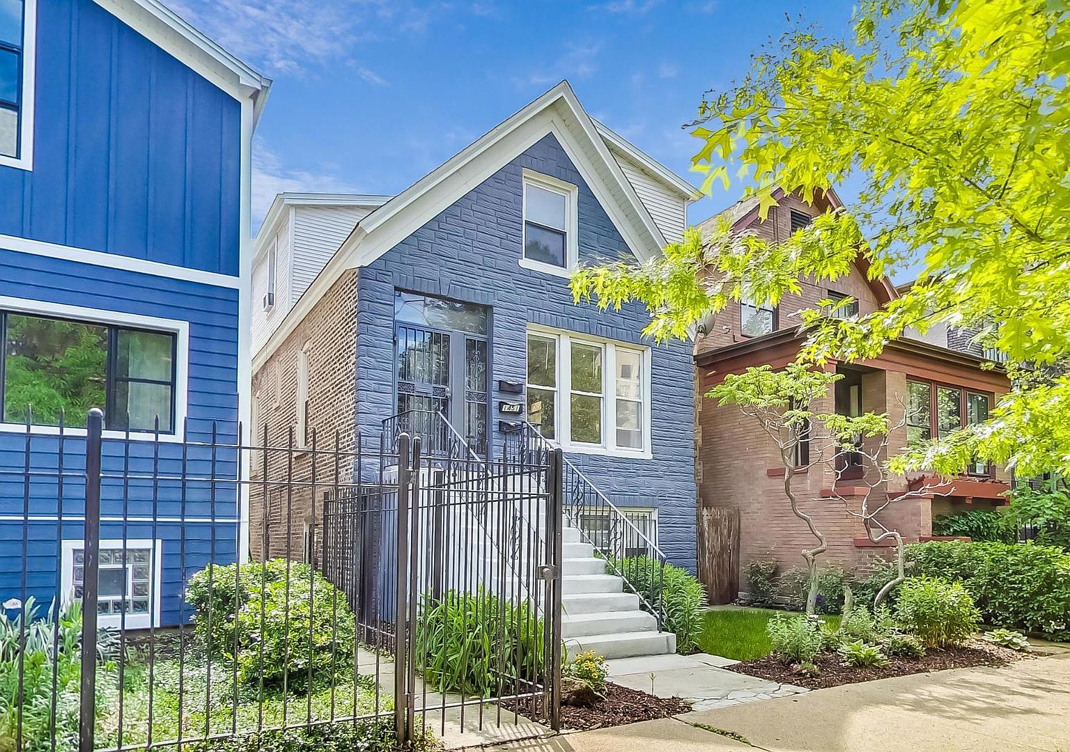 1451 N Oakley Blvd, Chicago, IL 60622 | Zillow