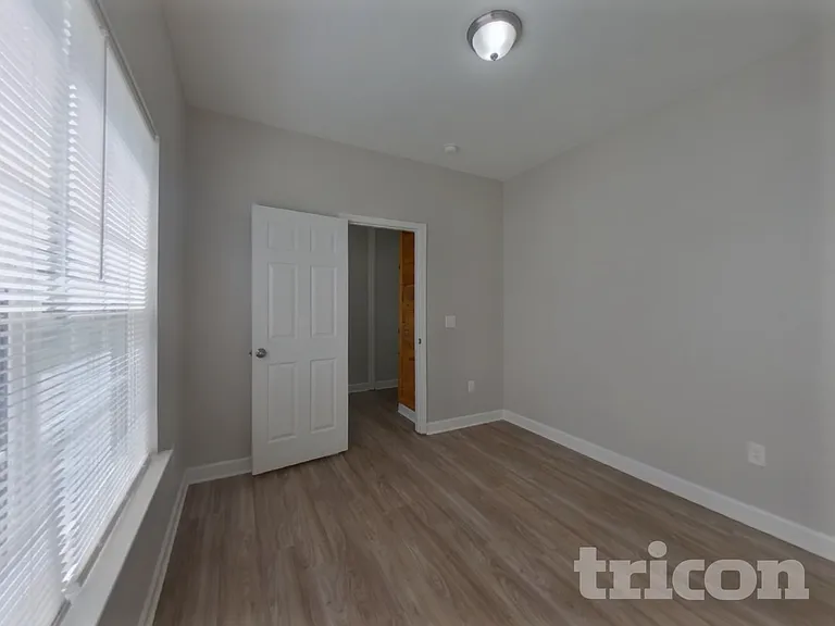 8326 Knapp Ct — Photo 10