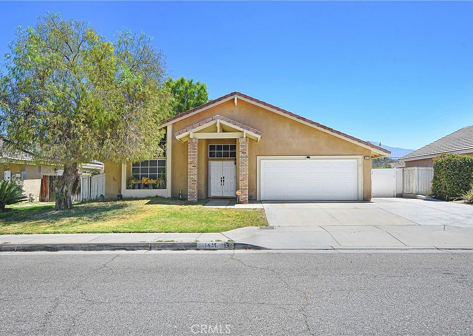 1st image of 1639 Apapas Ln