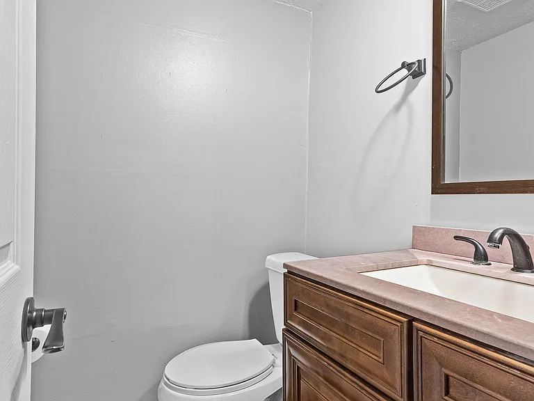 143 Twiggs Cor — Photo 12