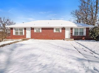 906 SE 3rd Ter UNIT B, Lees Summit, MO 64063