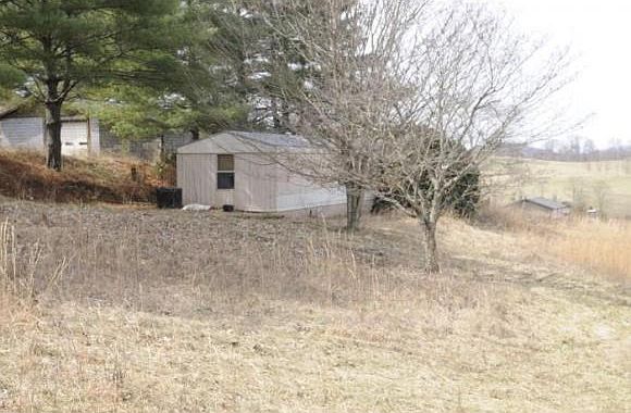 2nd image of 119 Holly Hills Rd