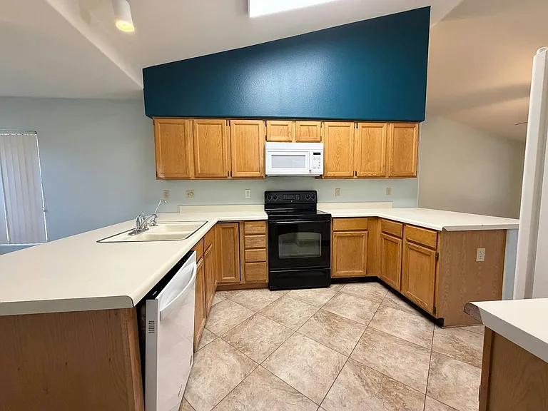 4207 E Juanita Ave — Photo 26