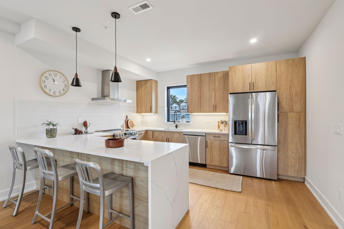 W Lippincott St-S2806-011.jpg
