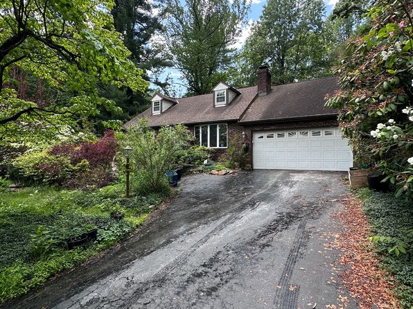 300 Angora Rd