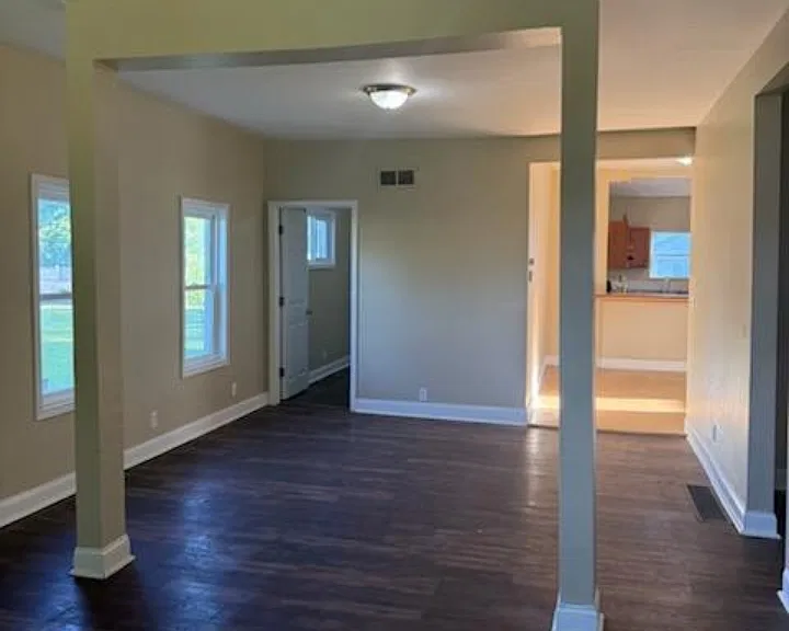 1332 Indiana Ave — Photo 13
