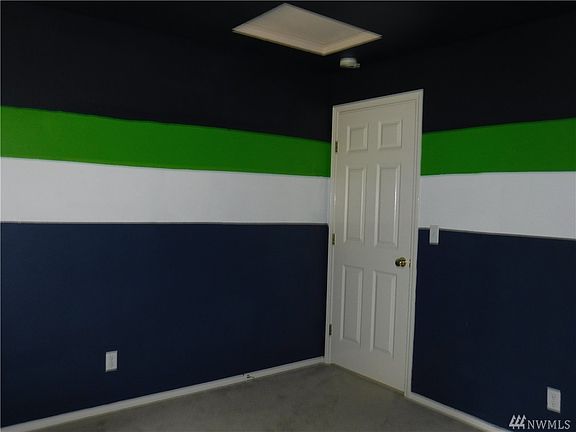4th image of 23820 Moorgate Pl NW