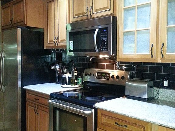 5th image of 113 N 6th St