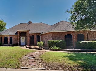 3016 Coventry Ln, Waxahachie, TX 75165
