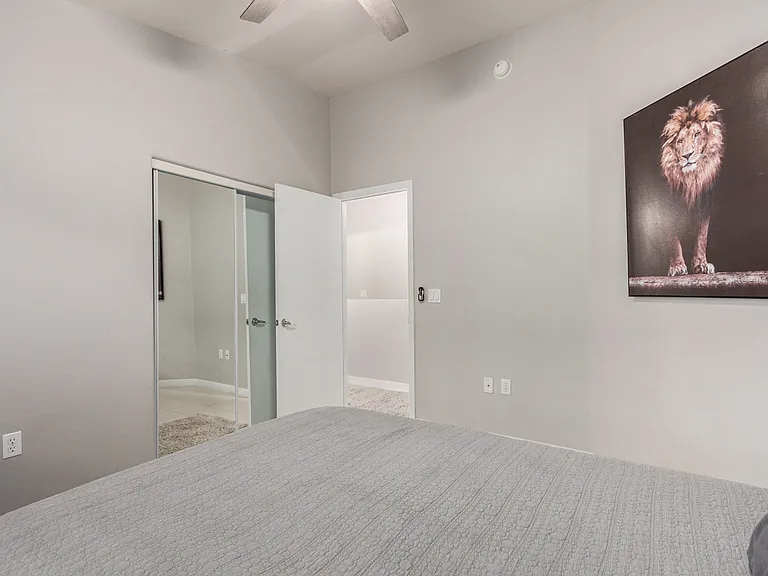 2402 E 5th St #1718 — Photo 36