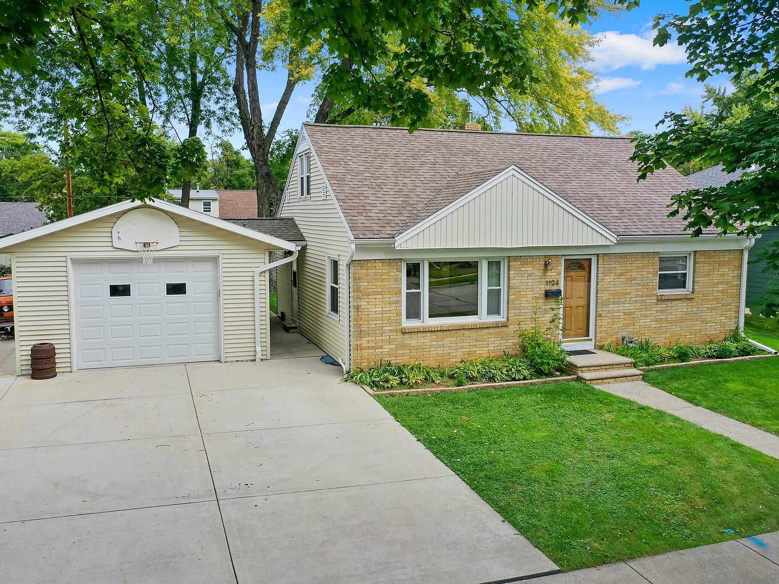 1124 Shadow Ln, Green Bay, WI 54304 Zillow