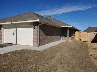 755 SW 13th St, Moore, OK 73160