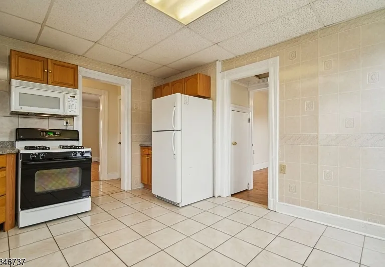 44 Elm St #2 — Photo 15