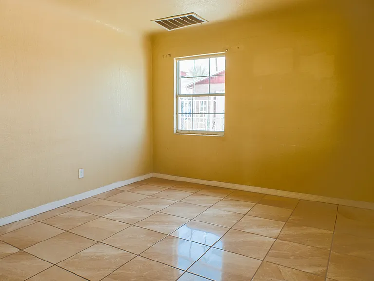 8326 Verde Cir — Photo 4