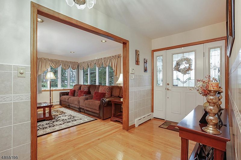 75 Hillcrest Dr, Clark, NJ 07066 Zillow