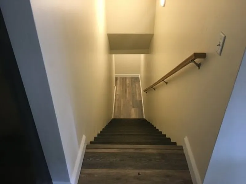 3 bed, 1.0 bath, $3,000 — Photo 2
