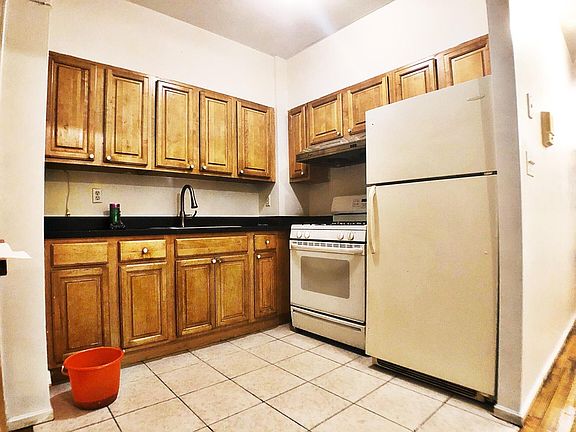 3rd image of 8612 Bay 16th St Fl 2nd