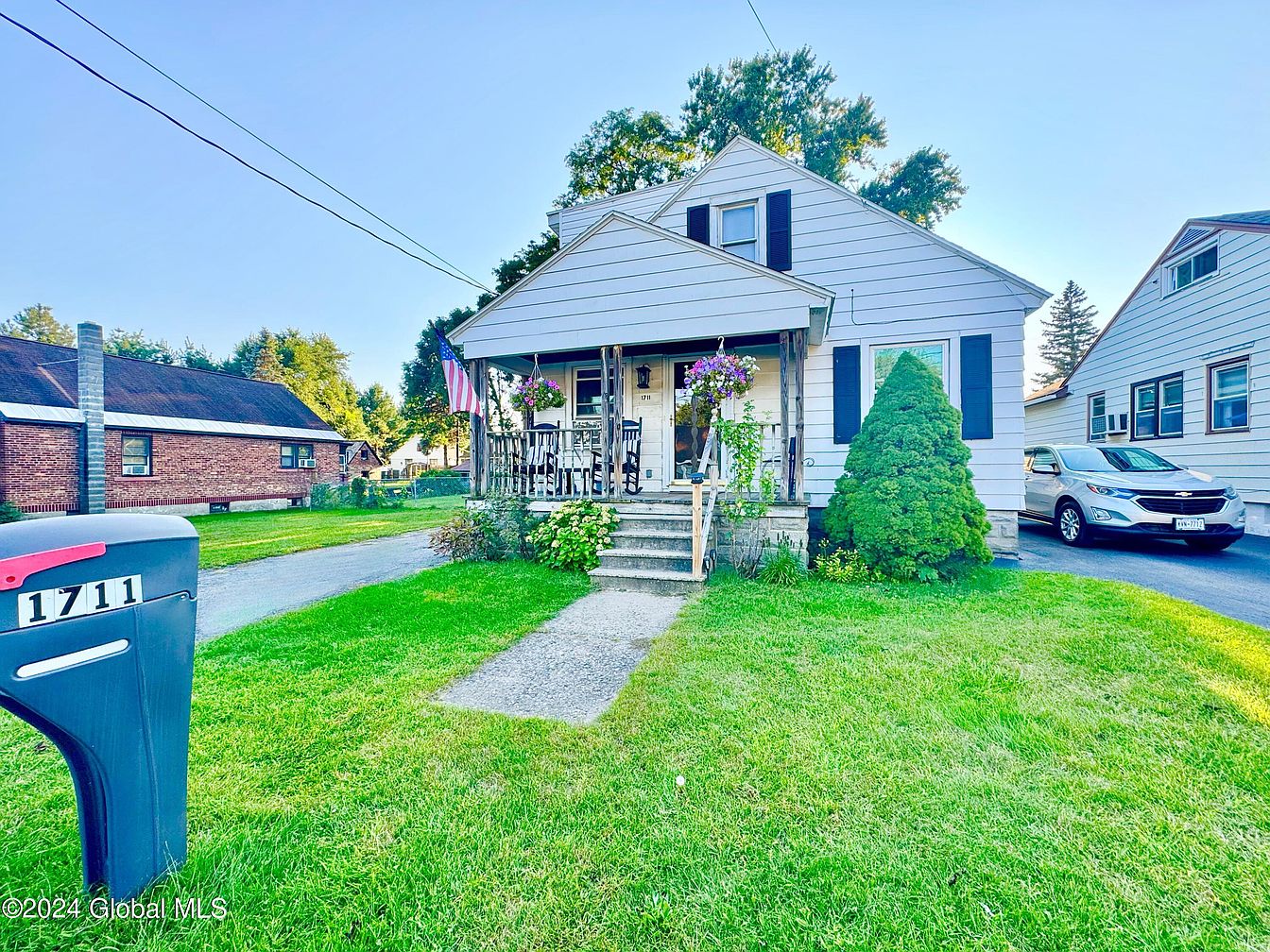 1st image of 1711 Suffolk Avenue