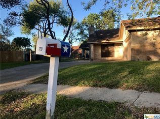 120 Lexington Ln, Victoria, TX 77901