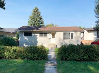 7804 S 34th Ave NW, Calgary, AB T3B 1P3